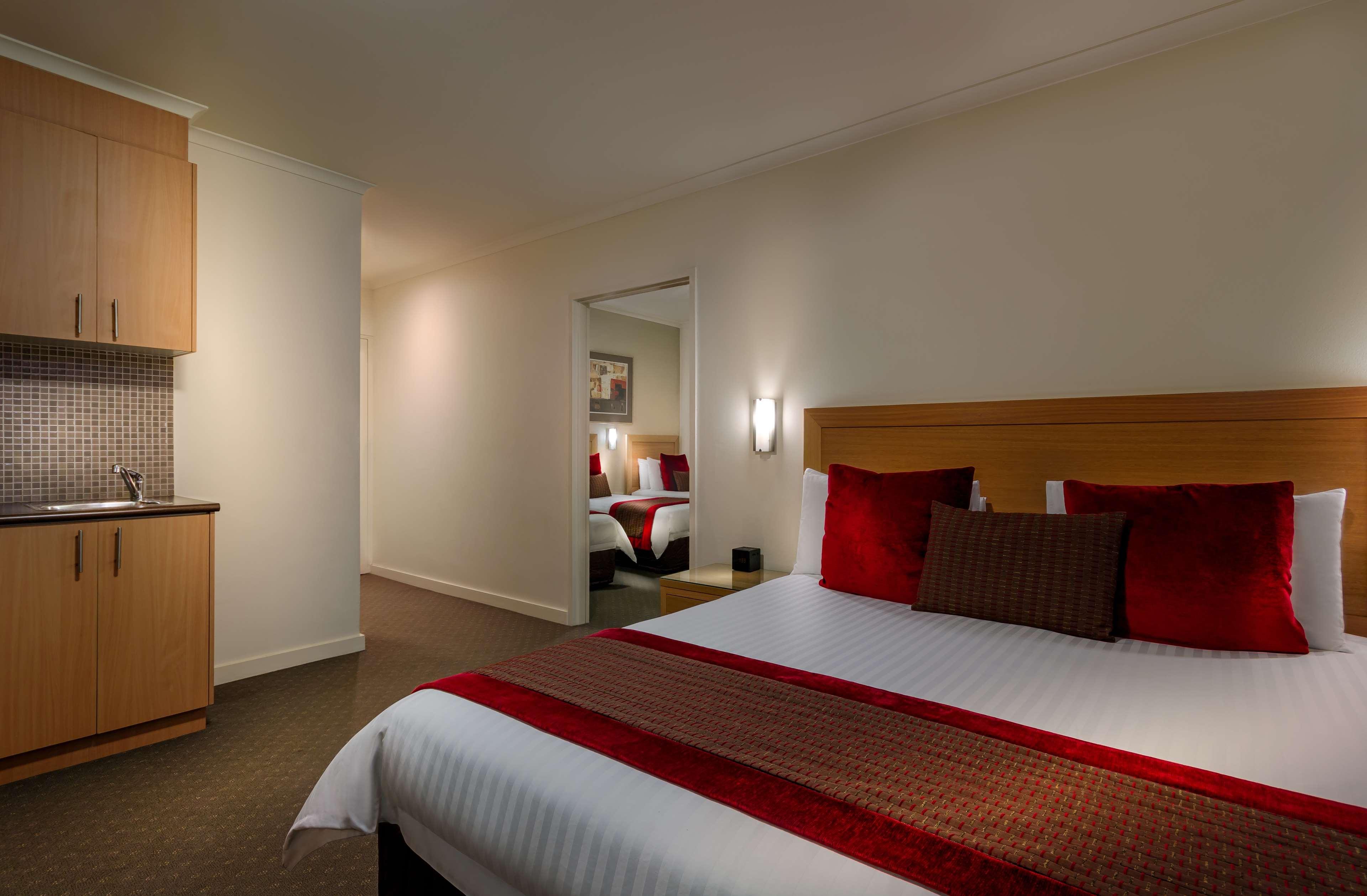 Best Western Plus Travel Inn Мельбурн Экстерьер фото