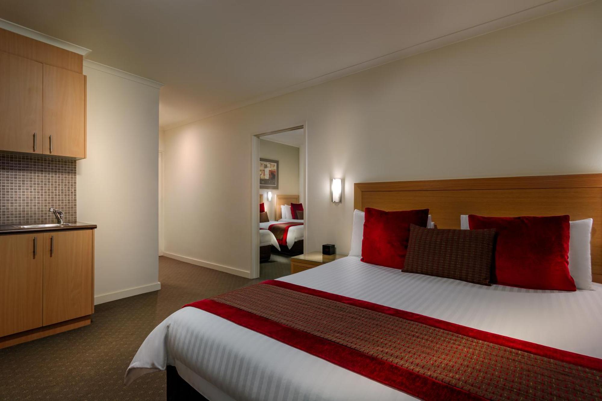 Best Western Plus Travel Inn Мельбурн Экстерьер фото